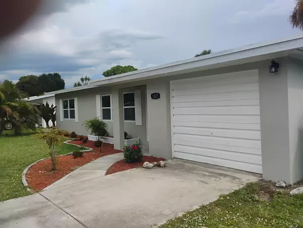 Fort Pierce, FL 34982,1021 Gatewood AVE