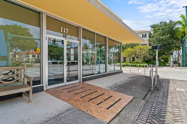 Delray Beach, FL 33483,117 NE 5th AVE