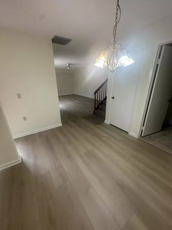 West Palm Beach, FL 33407,1014 10th WAY