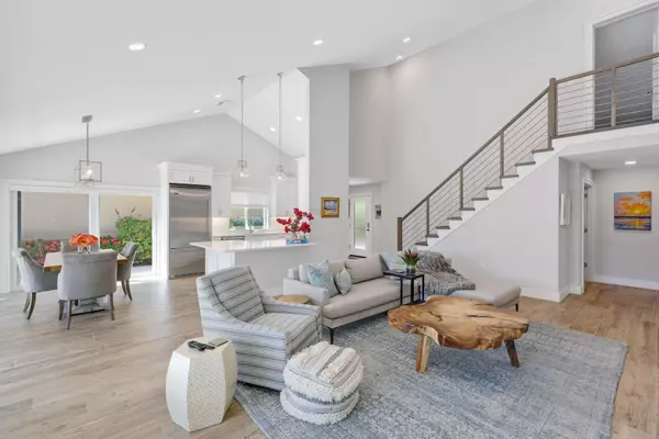 215 Ridge RD, Jupiter, FL 33477