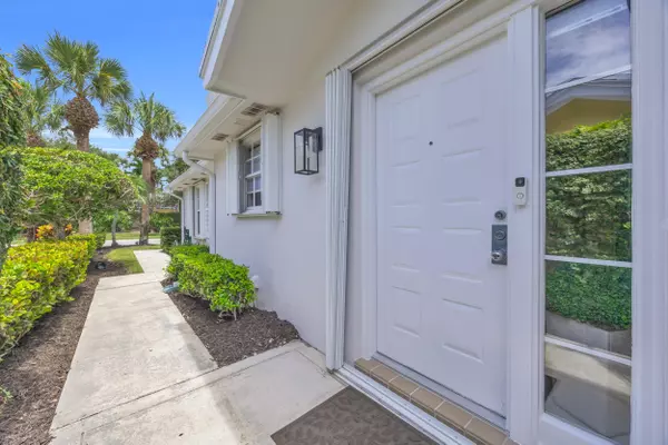 Jupiter, FL 33458,233 Brier CIR