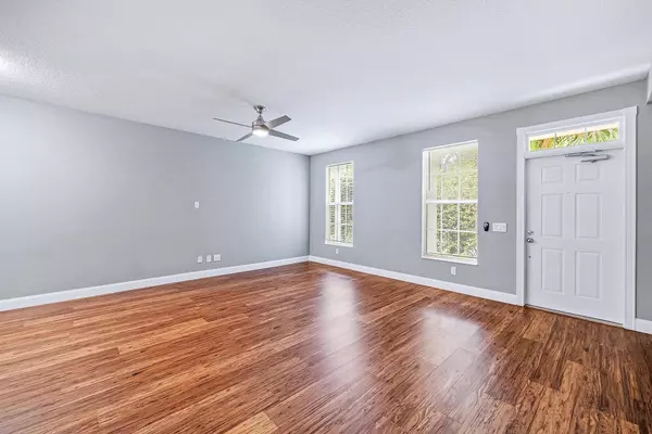 Jupiter, FL 33458,152 Ashley CT