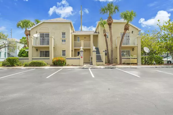 Port Saint Lucie, FL 34952,1631 SE SE Green Acres CIR Bb-203