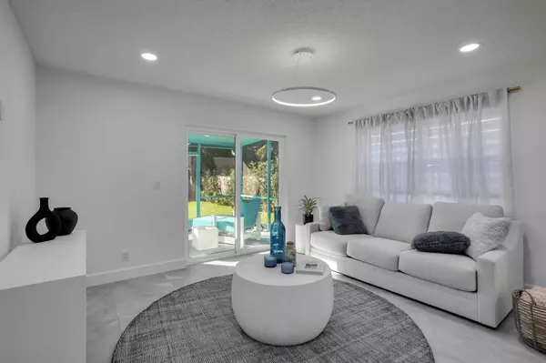 Delray Beach, FL 33483,604 SE 4th AVE