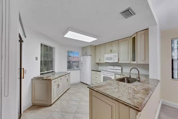 Boca Raton, FL 33433,6698 Montego Bay BLVD F