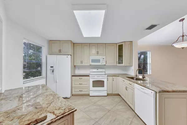 6698 Montego Bay BLVD F, Boca Raton, FL 33433