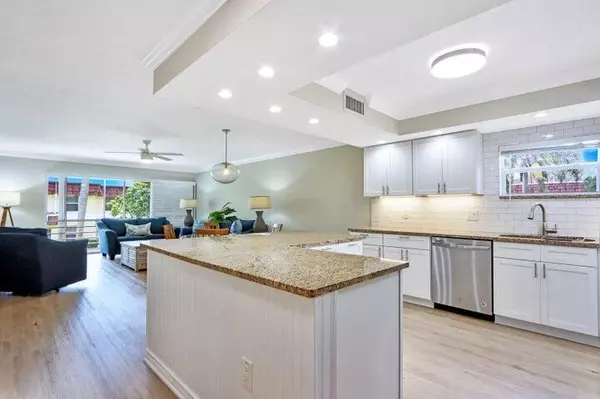 Jupiter, FL 33477,717 S Us Highway 1 510