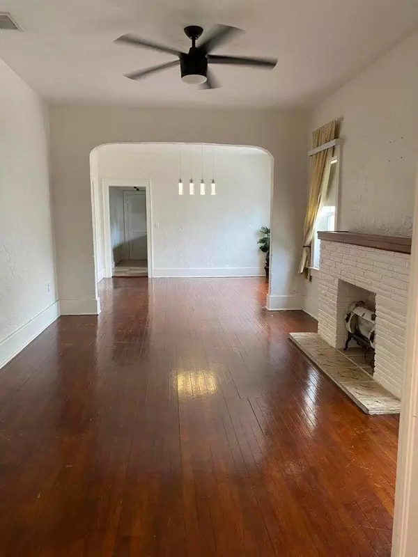 West Palm Beach, FL 33405,5705 Garden AVE