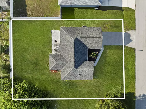 Port Saint Lucie, FL 34953,3562 SW Pumpkin ST