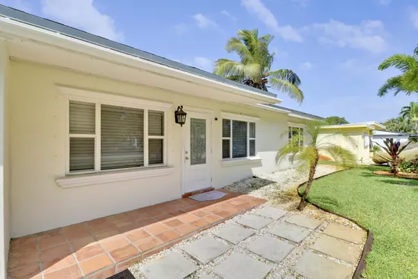 North Palm Beach, FL 33403,2601 Conroy DR