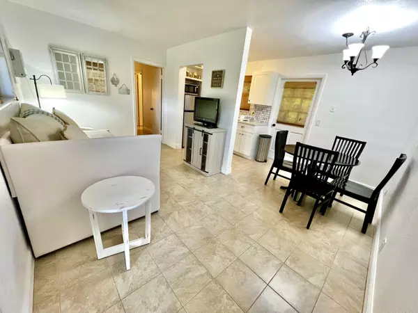 Wellington, FL 33414,437 W Rambling DR