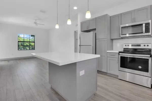 Fort Lauderdale, FL 33304,600 NE 14th CT 101