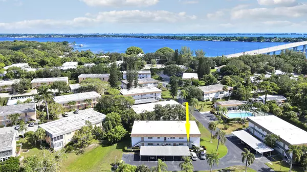 Stuart, FL 34996,2950 SE Ocean BLVD 6-3