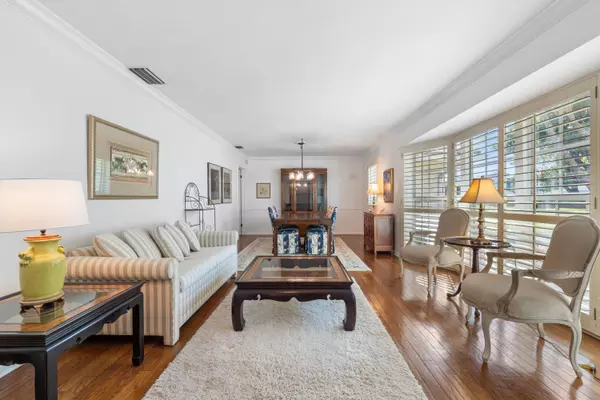 North Palm Beach, FL 33408,107 N Cruiser RD North