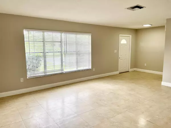 Boca Raton, FL 33434,3421 NW 25th TER