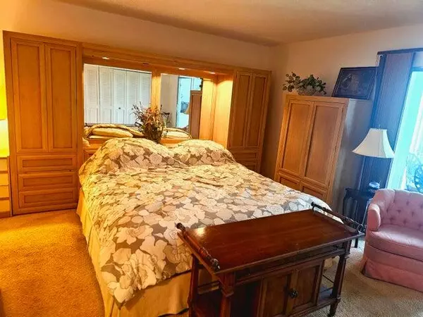 Boca Raton, FL 33434,4074 Cornwall D 4074