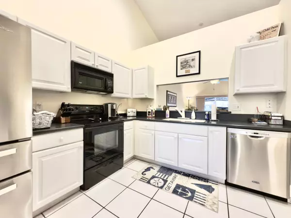 Delray Beach, FL 33484,5096 N La Sedona CIR