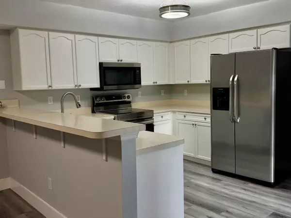 Greenacres, FL 33415,2216 White Pine CIR D