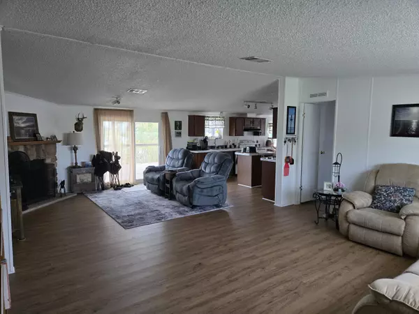 Moore Haven, FL 33471,1215 NE Friendship DR