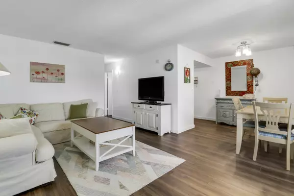 Stuart, FL 34996,2929 SE Ocean BLVD I9