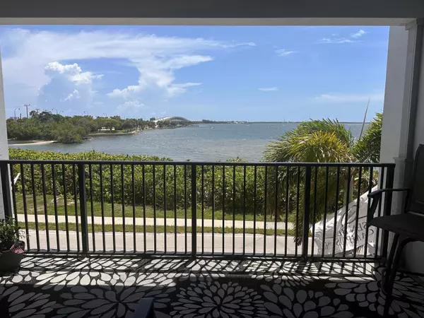 Jensen Beach, FL 34957,3702 NE Indian River DR