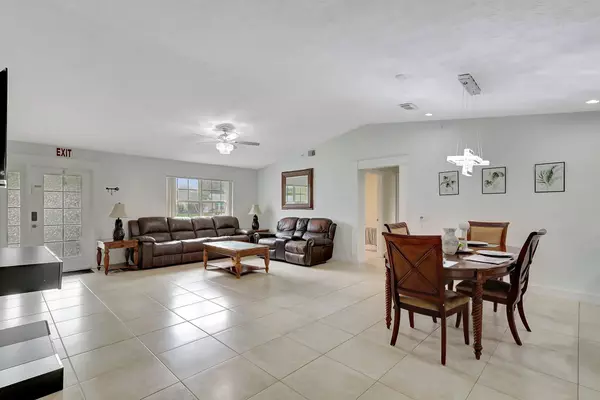 Port Saint Lucie, FL 34952,1541 SE Minorca AVE