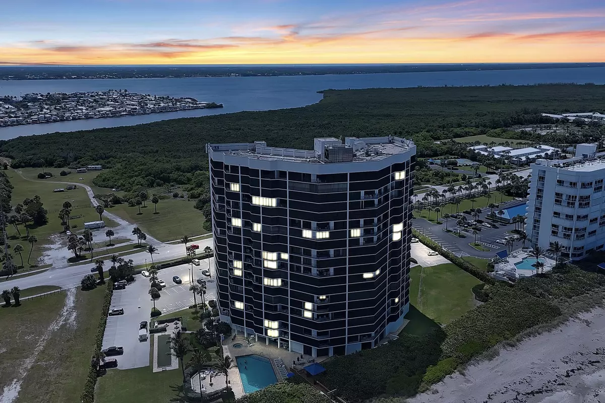 Jensen Beach, FL 34957,9650 S Ocean DR 608