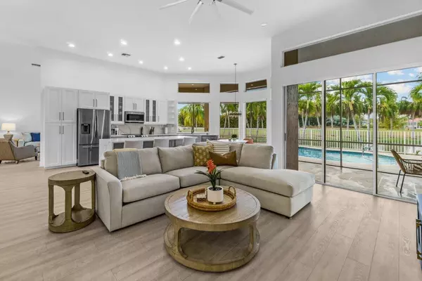 Wellington, FL 33414,15621 Latina PL