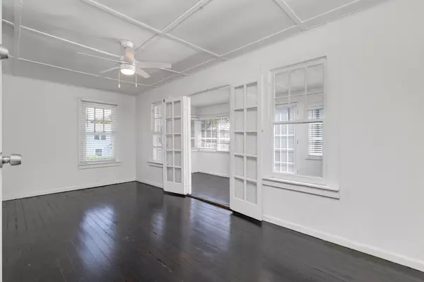 West Palm Beach, FL 33405,3901 Washington RD Upstairs Apartment