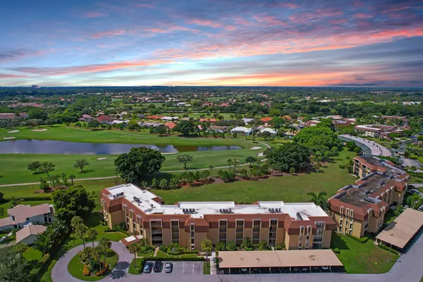 5350 Woodland Lakes DR 111, Palm Beach Gardens, FL 33418