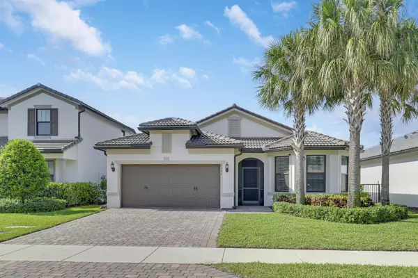 8306 Catria LN, Lake Worth, FL 33467
