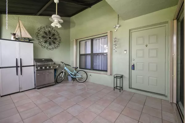 Fort Pierce, FL 34982,1738 W Royal Tern LN 4