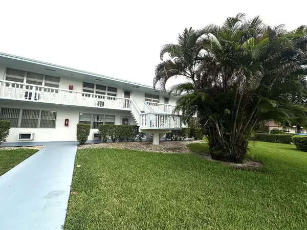 West Palm Beach, FL 33417,130 Dorchester F