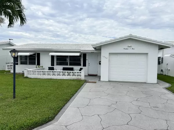 1904 SW 13th WAY, Boynton Beach, FL 33426