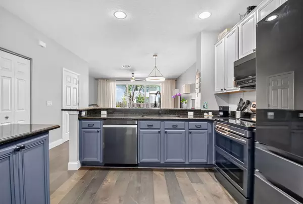 Boynton Beach, FL 33472,9663 Lago DR
