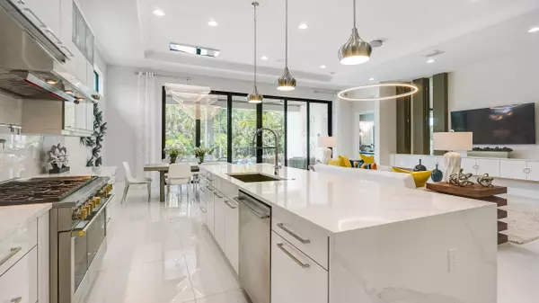 Palm Beach Gardens, FL 33418,5682 Delacroix TER