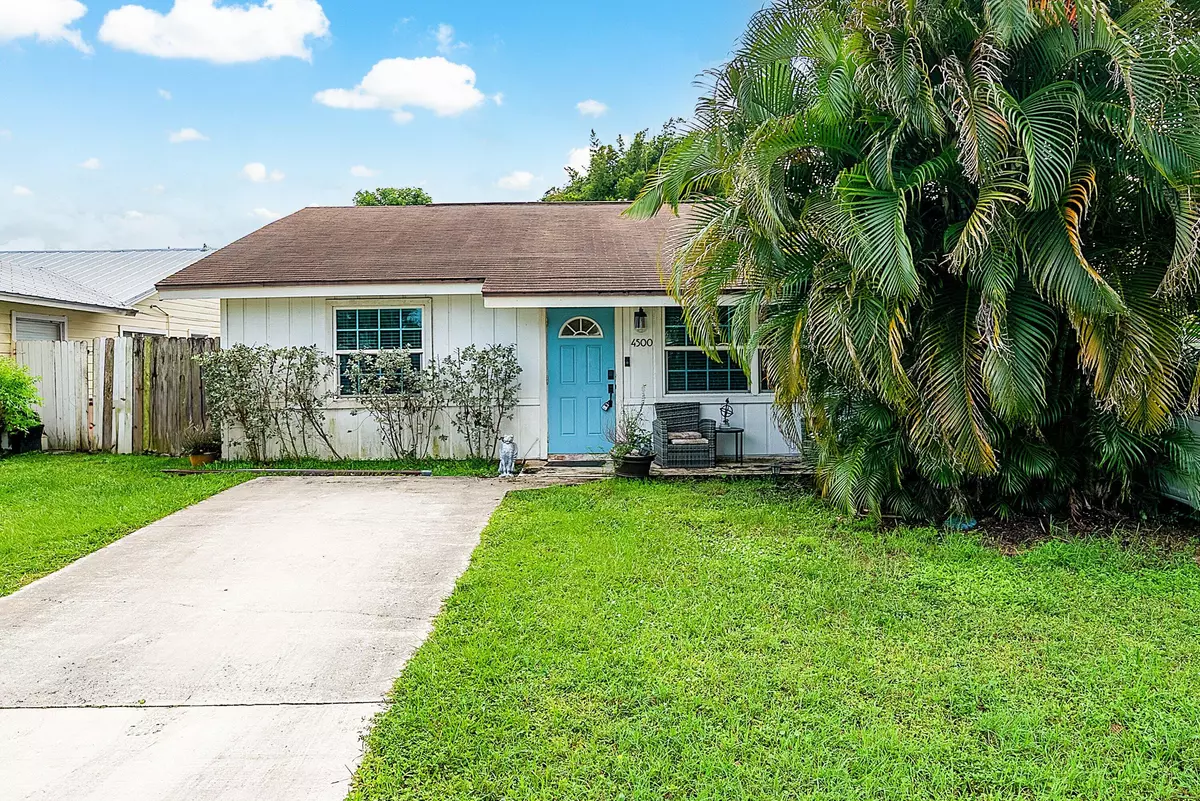 Stuart, FL 34997,4500 SE Salvatori RD