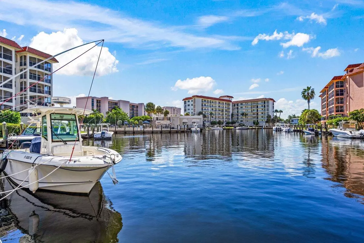 Boca Raton, FL 33431,2871 N Ocean BLVD C417