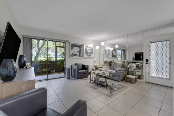 Delray Beach, FL 33484,15484 Lakes Of Delray BLVD 103