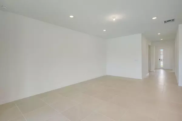 Stuart, FL 34997,5946 SE Sky Blue CIR