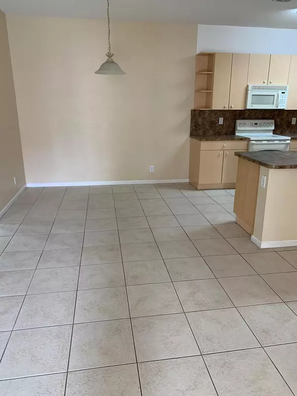 Palm Springs, FL 33406,3565 Forest Hill BLVD 86