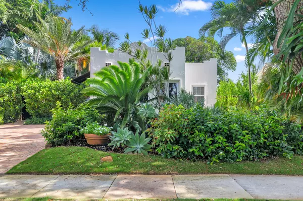 West Palm Beach, FL 33405,815 Nathan Hale RD
