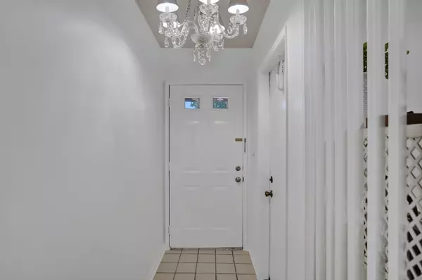 Boca Raton, FL 33496,18710 Garbo TER 1