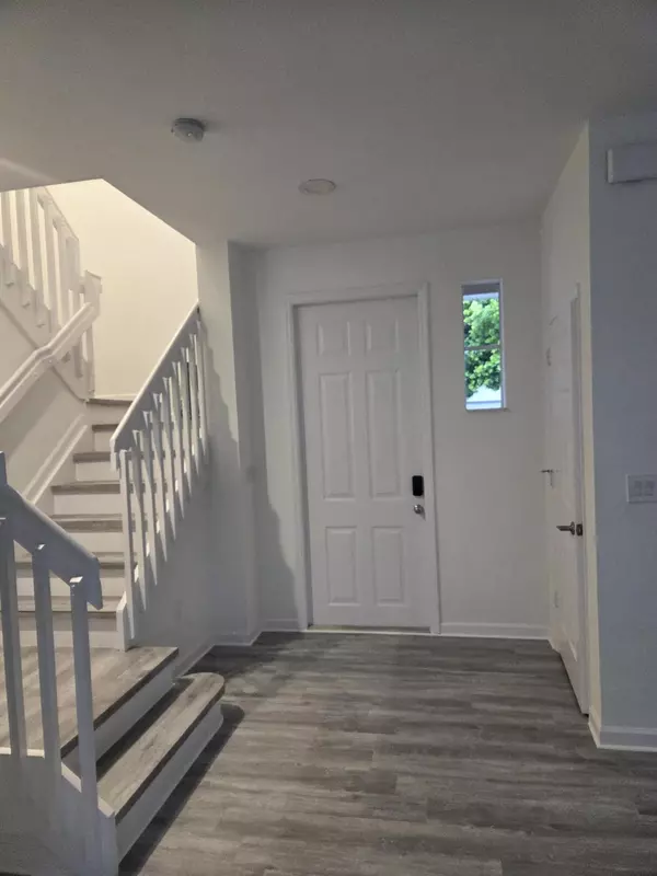 Riviera Beach, FL 33404,2035 Nassau DR