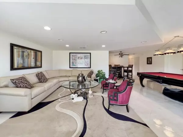 Boynton Beach, FL 33436,37 Stratford LN C