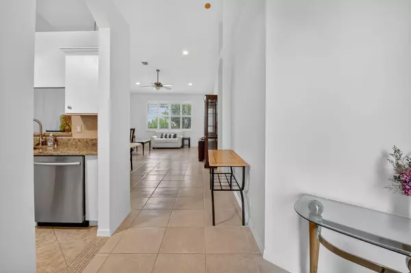 Delray Beach, FL 33484,6193 Heliconia RD