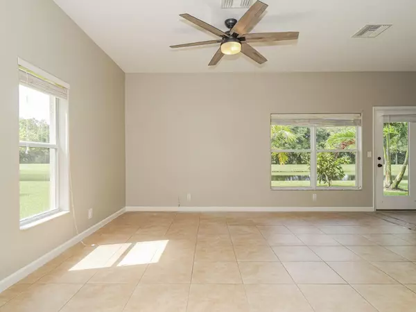 Vero Beach, FL 32966,1905 77th DR