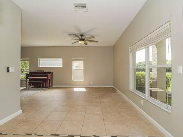 Vero Beach, FL 32966,1905 77th DR