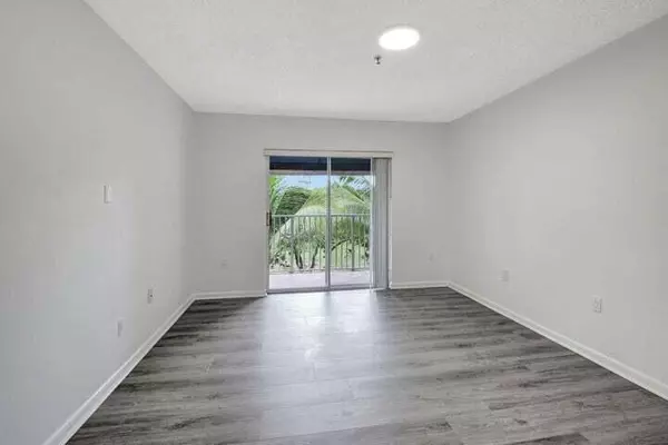 Boca Raton, FL 33496,3111 Clint Moore RD 202