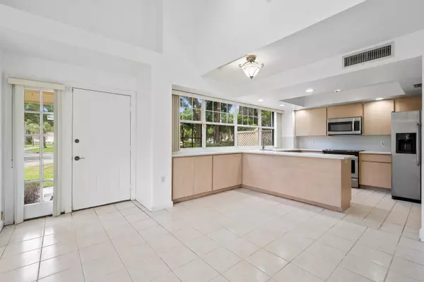 Lake Clarke Shores, FL 33406,8111 Northboro CT 11b